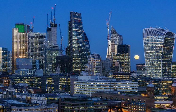 Financial services industry slowly abandons Britain ahead of Brexit
