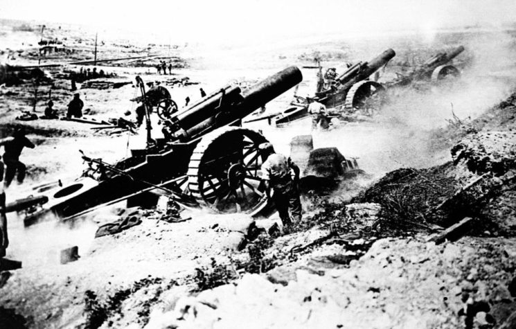 The Chaotic Government Response to COVID-19 Resembles the Failures of 1914