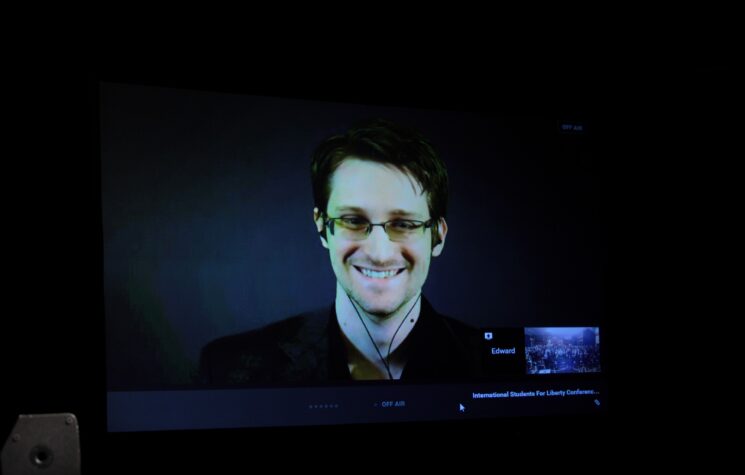 U.S. Secret Service Chief Takes Silicon Valley Job. What Could Go Wrong?
