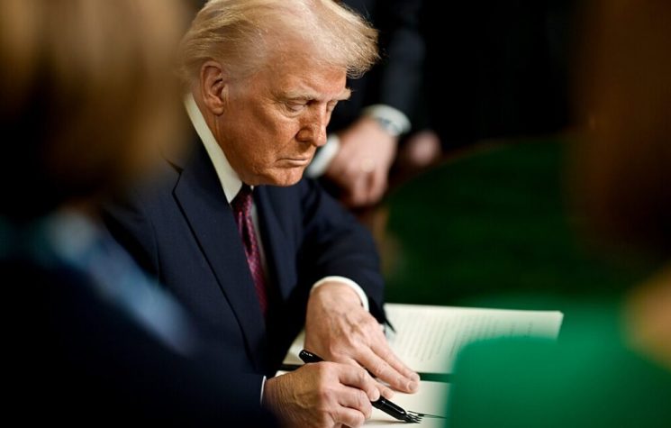 Trump issues order to end censorship