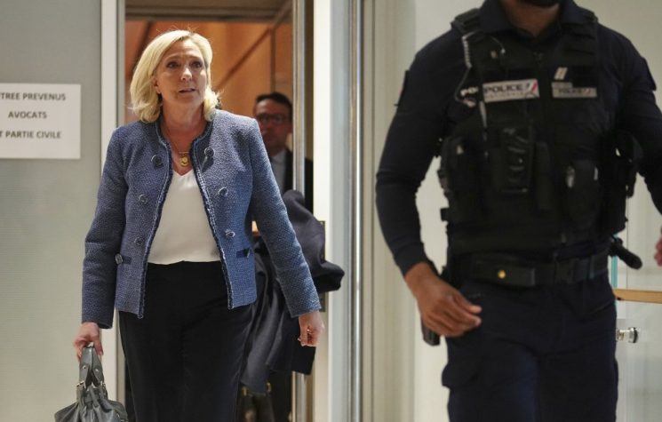 When France exposes its own hypocrisy in the mirror…