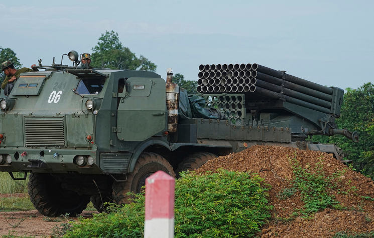Thai-Cambodian military clashes threaten to escalate