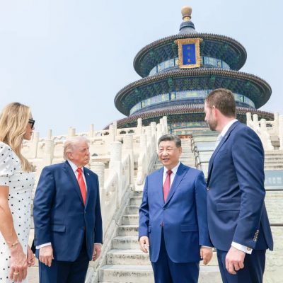 Trump pays tribute to the Temple of Heaven